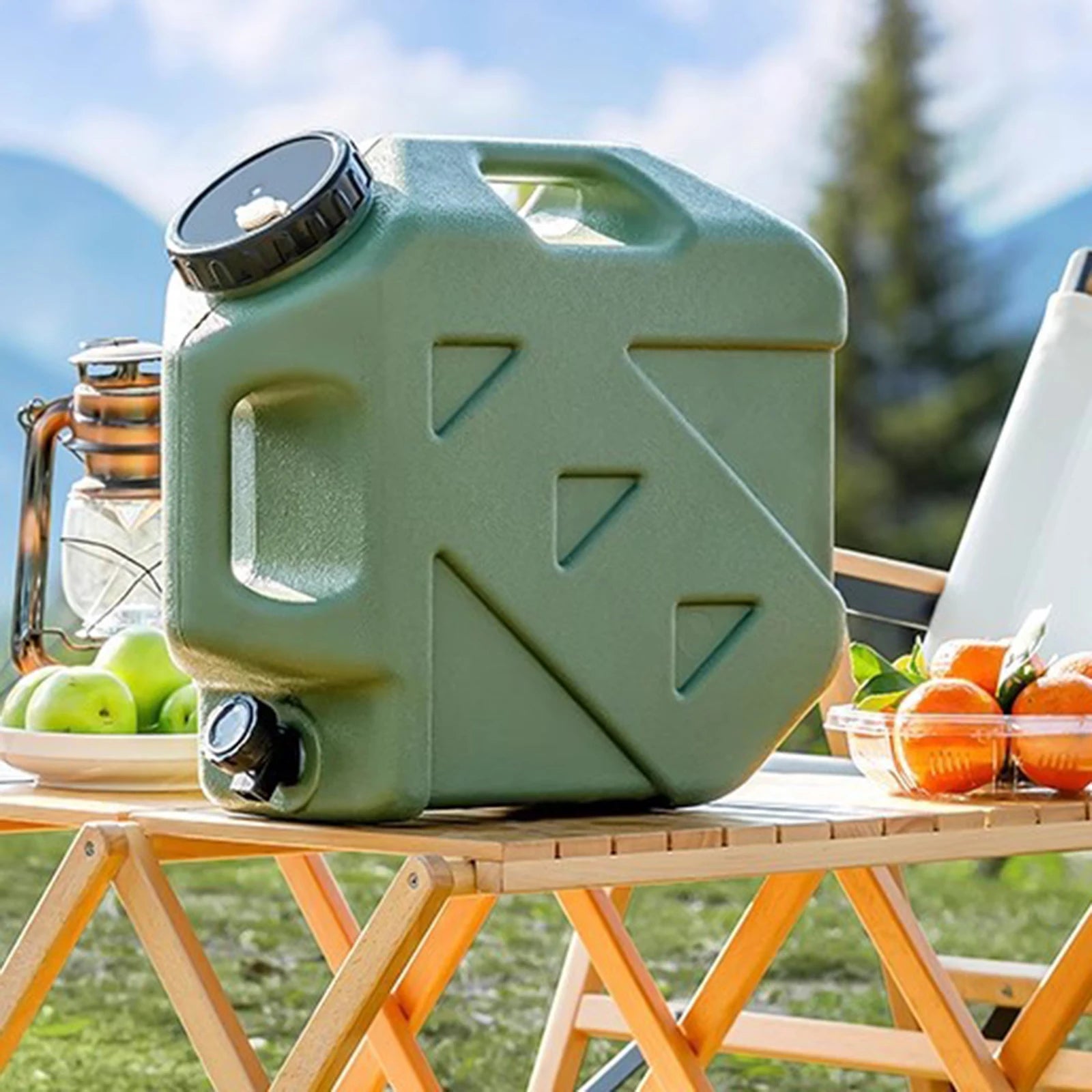 20L Water Container Camp Drinks Container with Faucet Drinking Water Spigot Water Storage Tank Jug for Camping BBQ Emergency