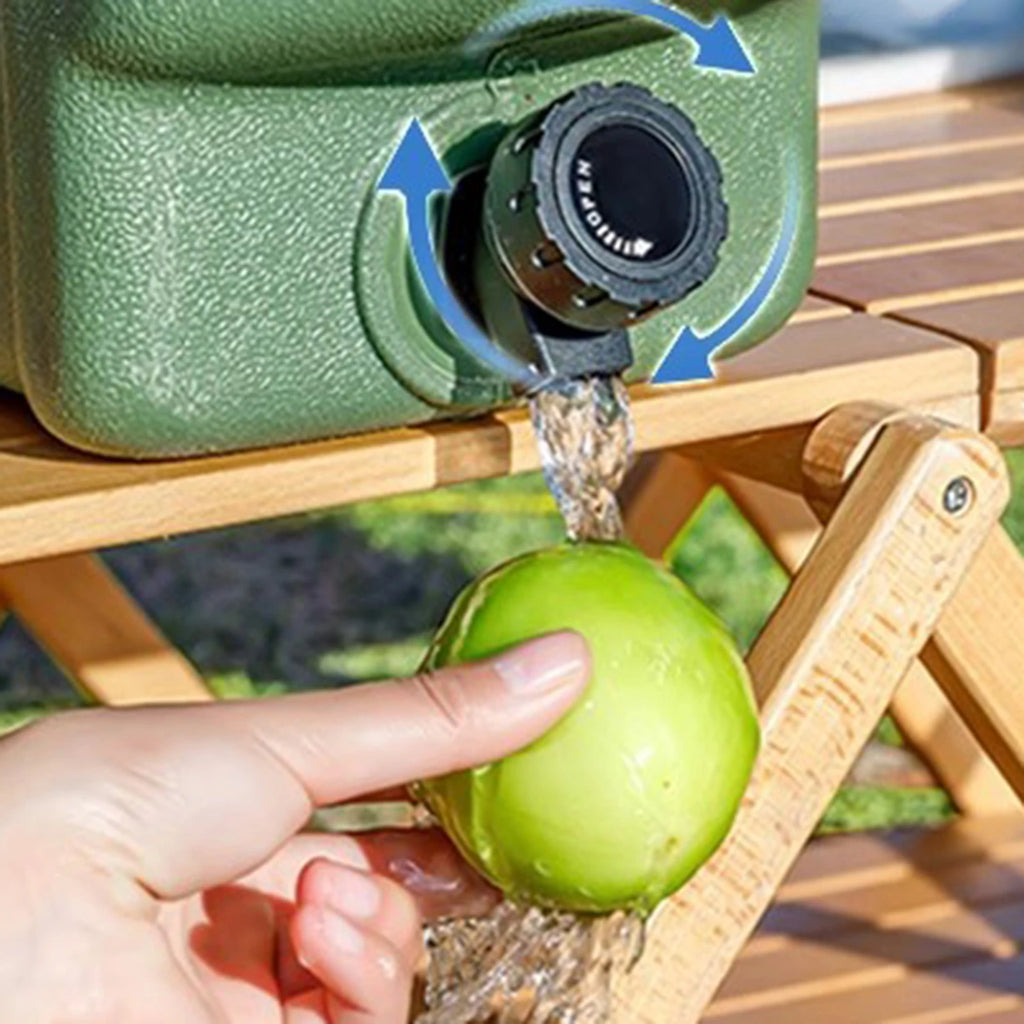 20L Water Container Camp Drinks Container with Faucet Drinking Water Spigot Water Storage Tank Jug for Camping BBQ Emergency