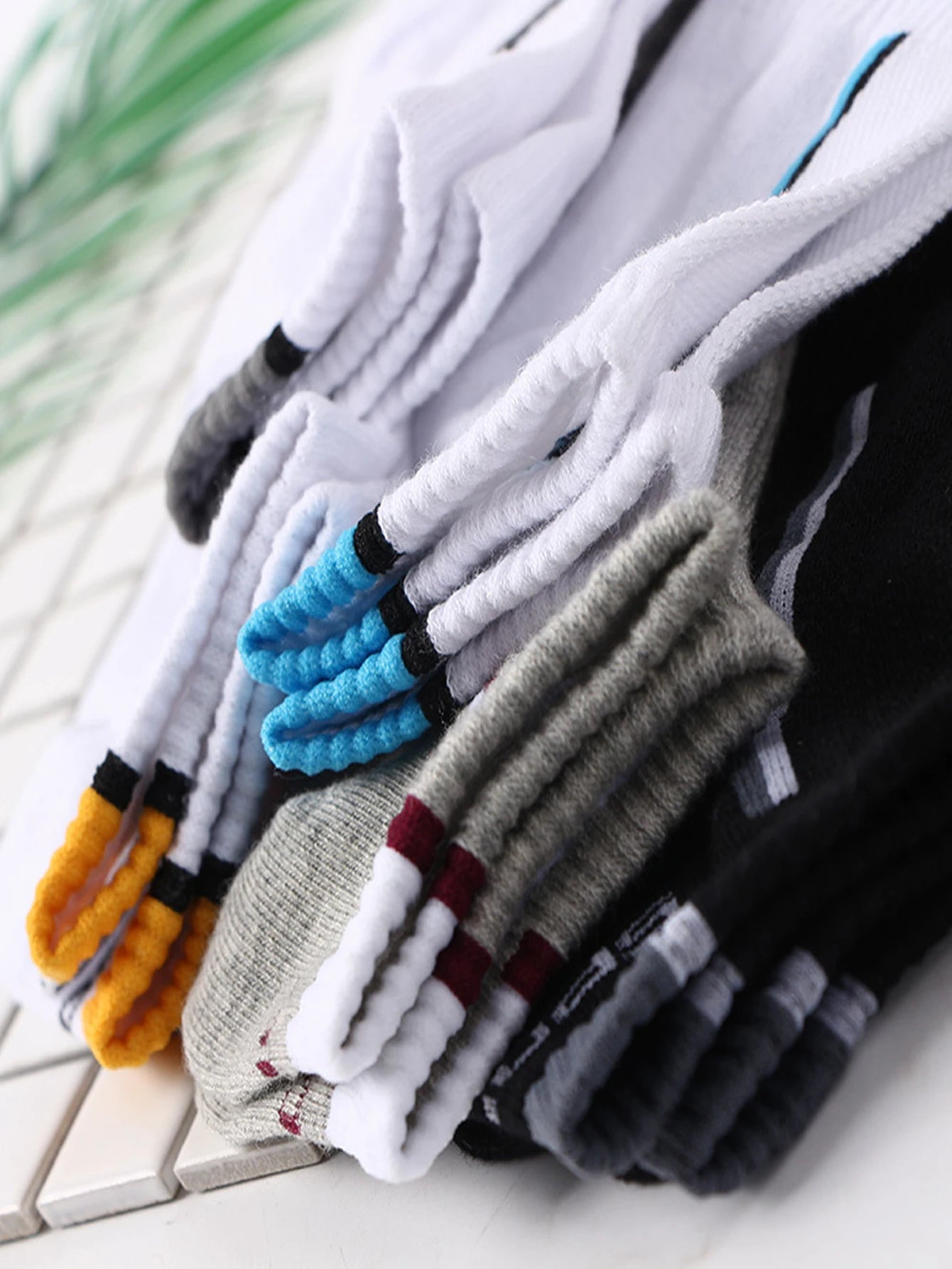 🧦 30 Pairs Men’s Mesh Ankle Socks | Color‑Block Sports & Casual