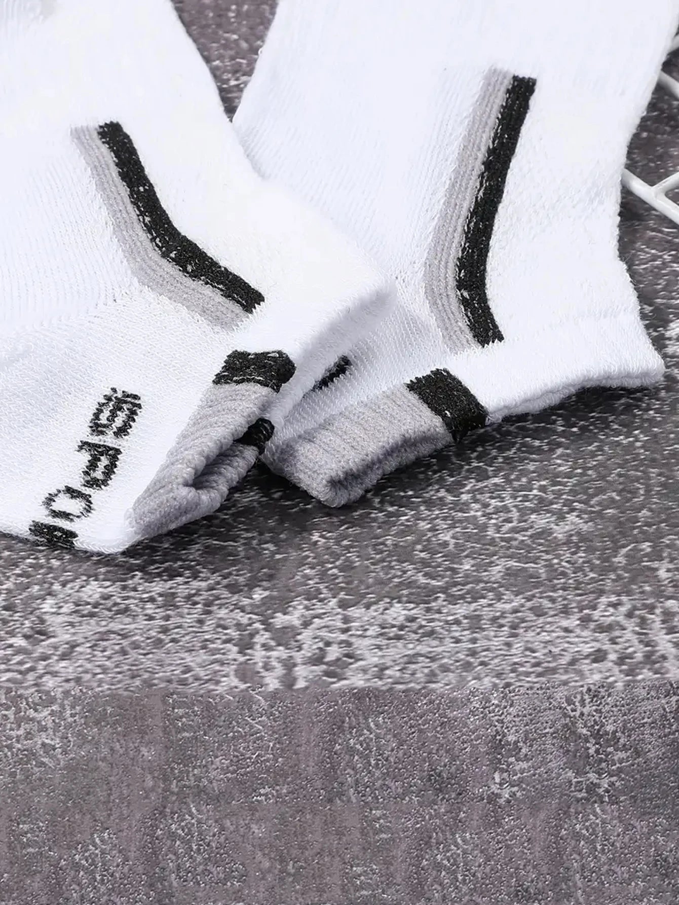 🧦 30 Pairs Men’s Mesh Ankle Socks | Color‑Block Sports & Casual