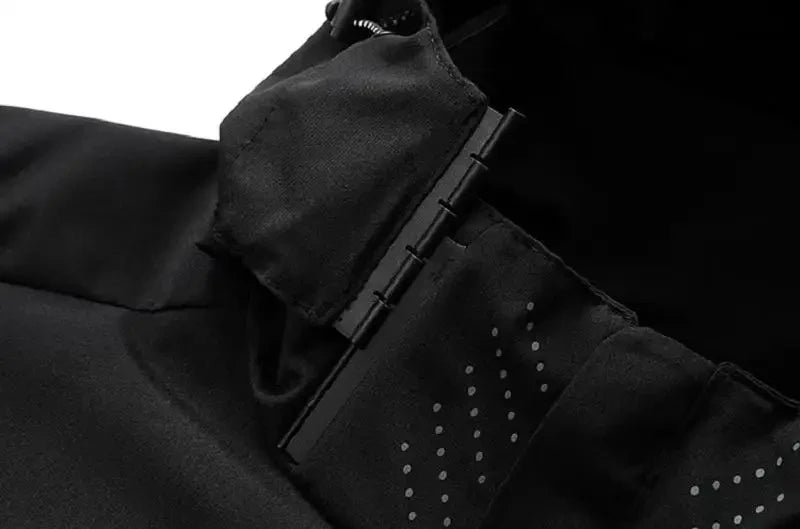 Men’s Outdoor Waterproof Jacket / Windproof Hooded Coat